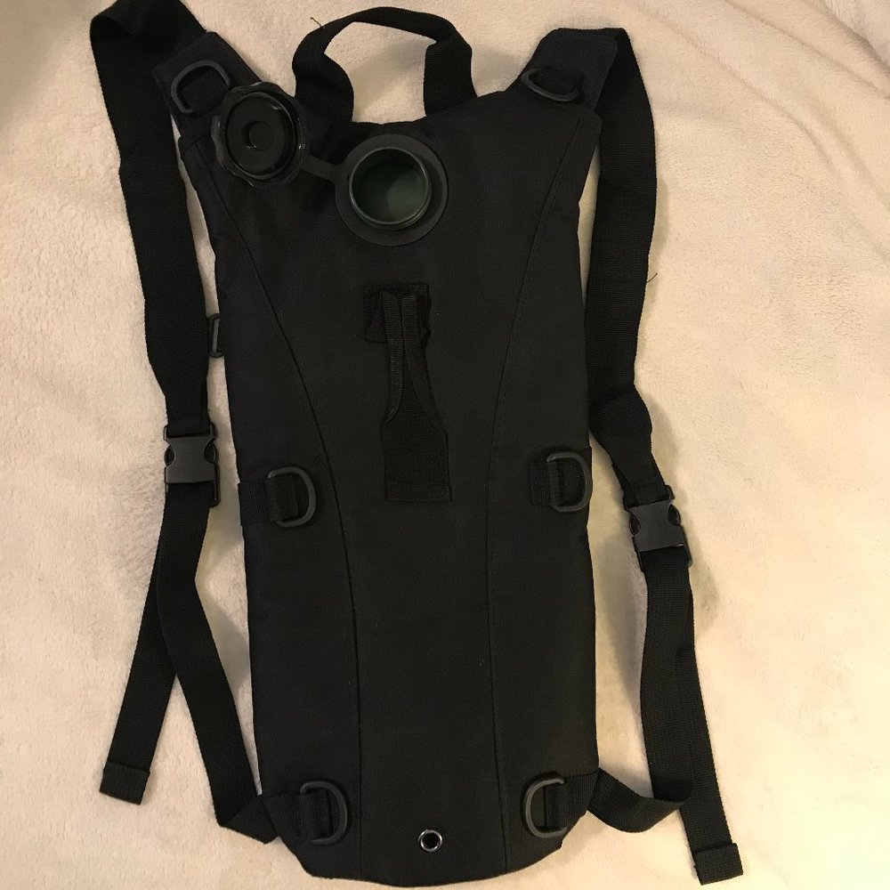 KMS water hydration backpack